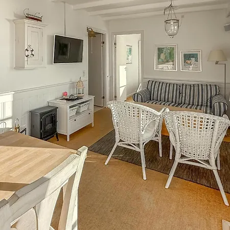 Appartement 2 Bedroom Pet Friendly In *