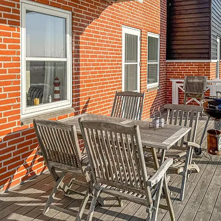 2 Bedroom Pet Friendly In