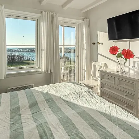 2 Bedroom Pet Friendly In