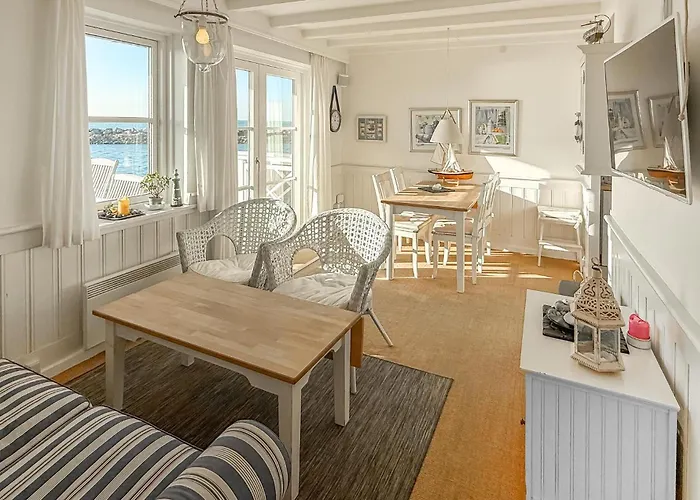 2 Bedroom Pet Friendly In *