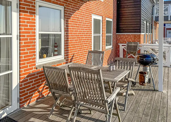 2 Bedroom Pet Friendly In